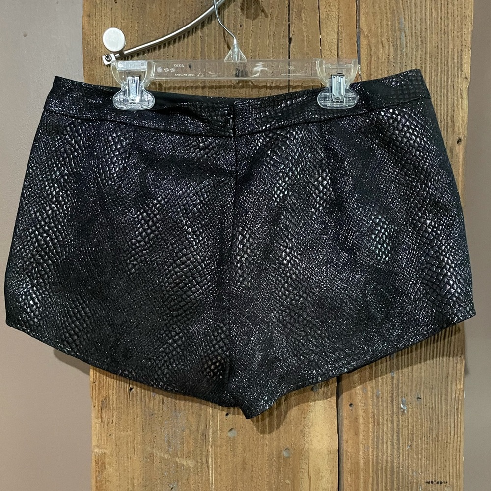 Mini Skort - Picture 2 of 4